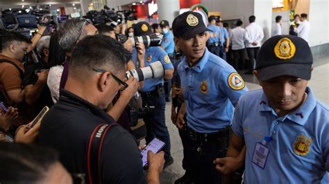 Detained Philippines ex.